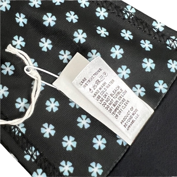 NWT Daughters of Summer Black Floral Print Adjustable Bikini Top - Size XS - Picture 4 of 6